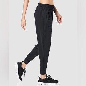 Under Armour Women’s Heatgear Armour Pants
